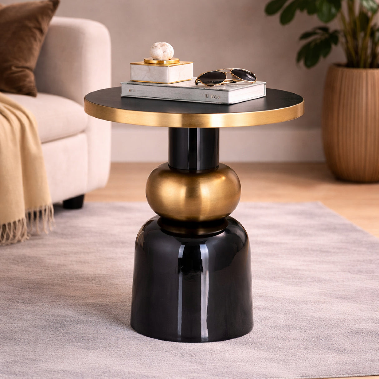 Black Pedestal End Table | Oroa.com