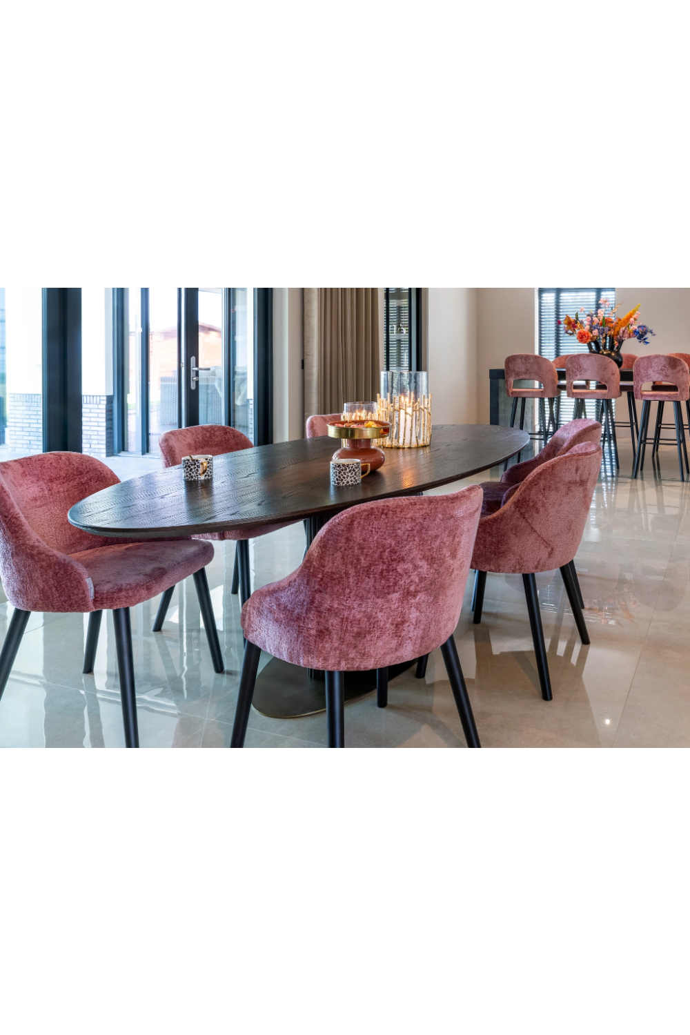 Contemporary Oval Dining Table | Oroa.com