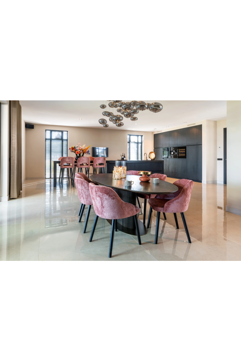 Contemporary Oval Dining Table | Oroa.com