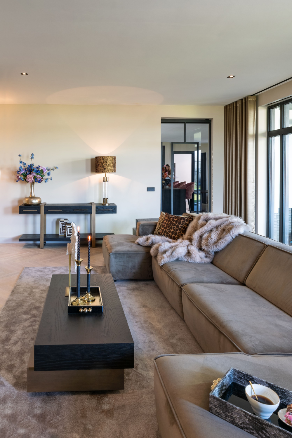 Rectangular Oak Coffee Table | Richmond Interiors Cambon | Oroa.com