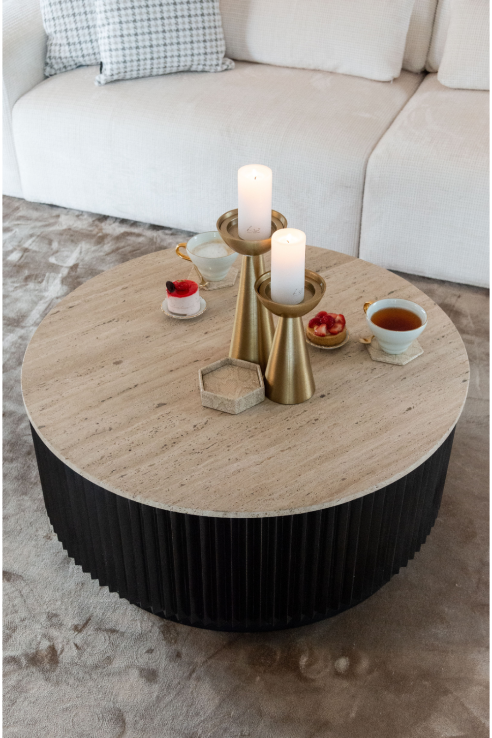 Round Travertine Coffee Table | Oroa.com