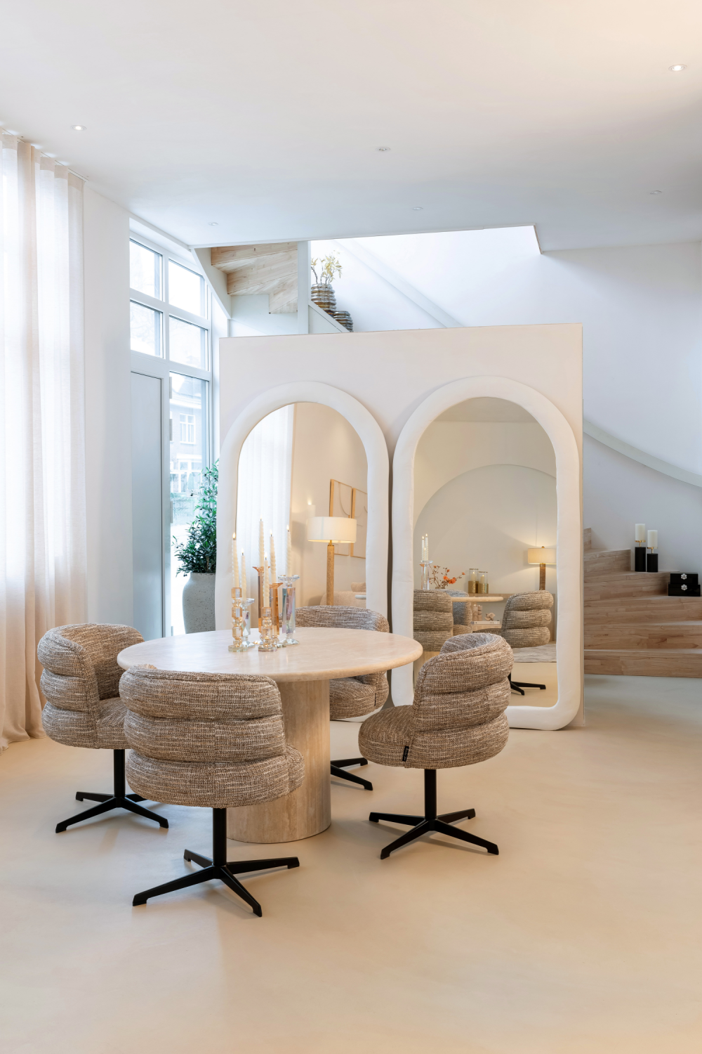 Round Travertine Dining Table | Oroa.com
