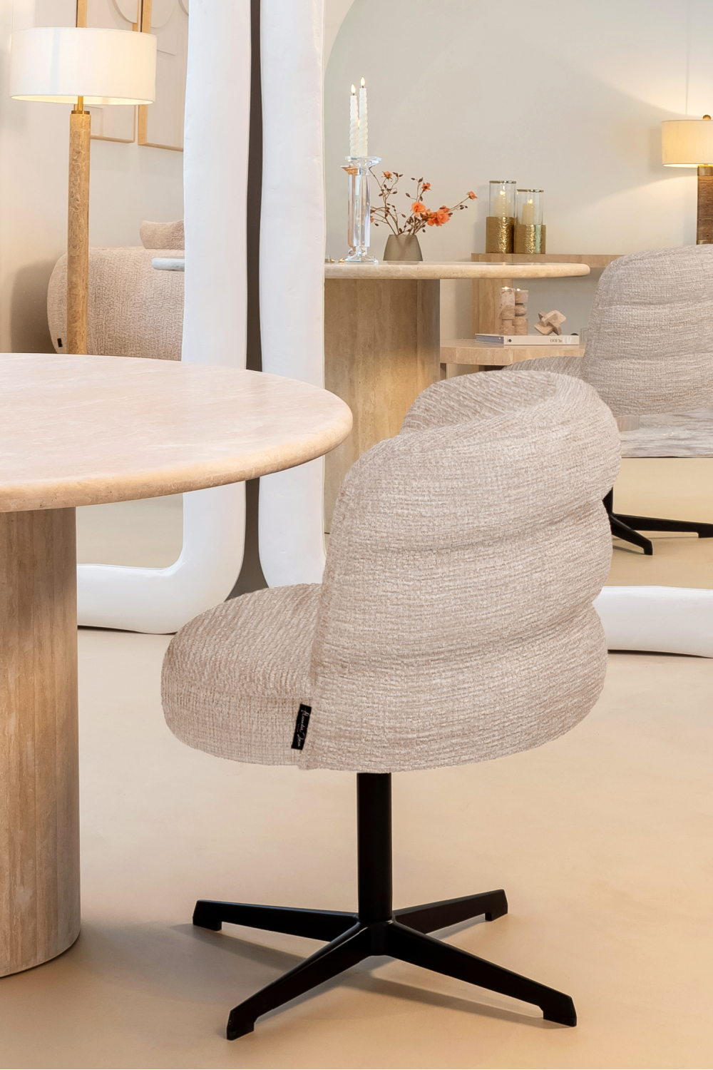 Cream Curved-Back Swivel Chair | Oroa.com