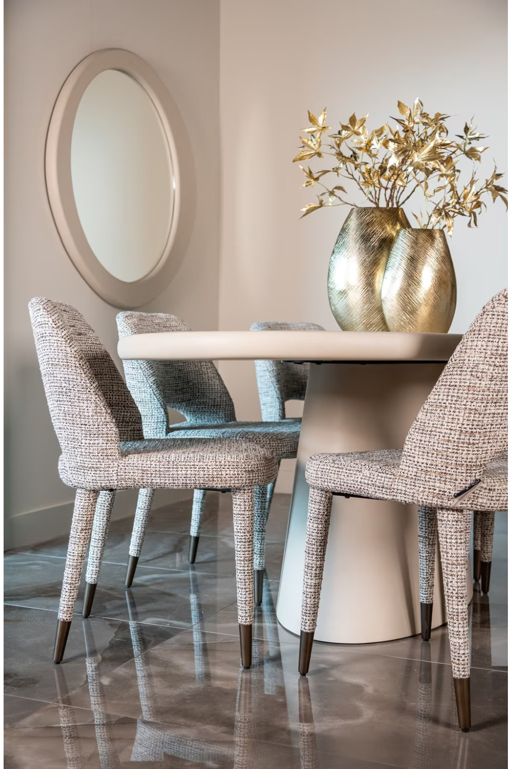 Cut-Out Padded Dining Chair | Richmond Interiors Cecilia | Oroa.com