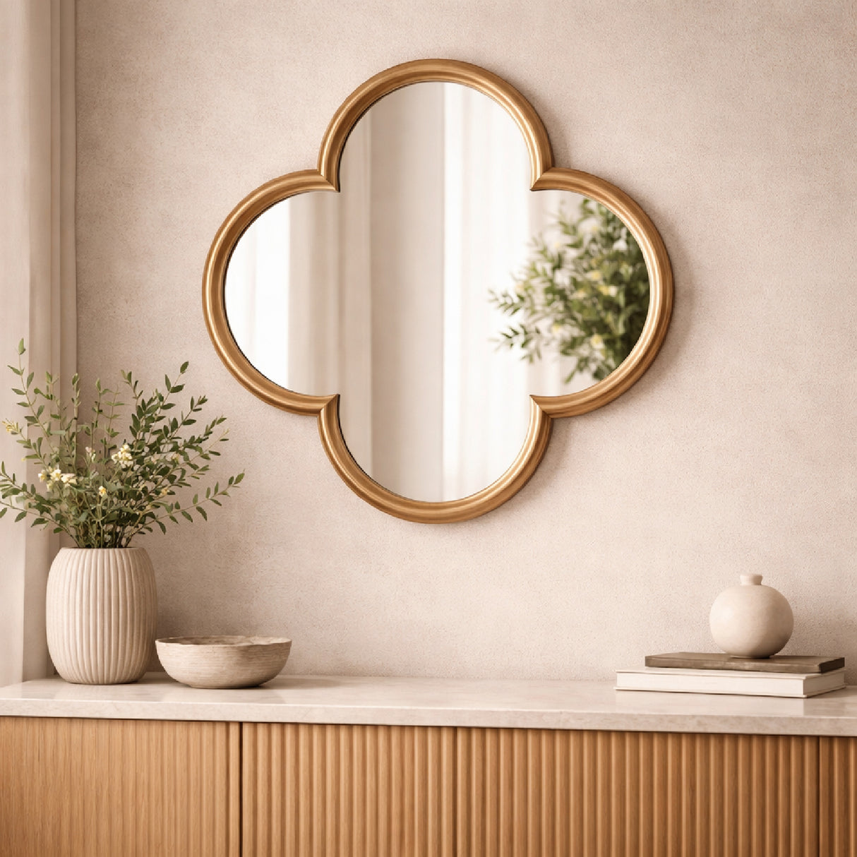 Clover-Shaped Gold Mirror | Oroa.com