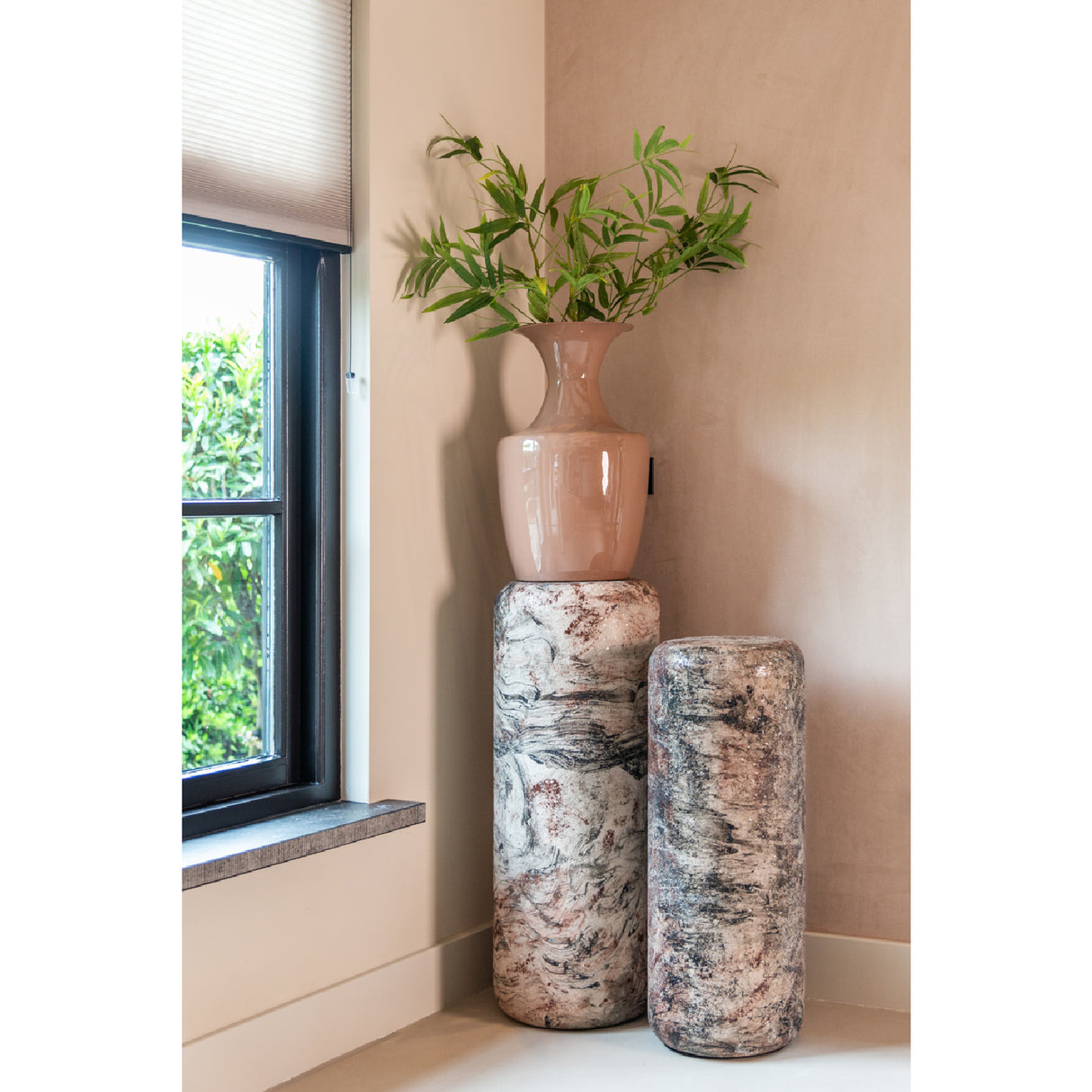 Brown Iron Vase | Oroa.com
