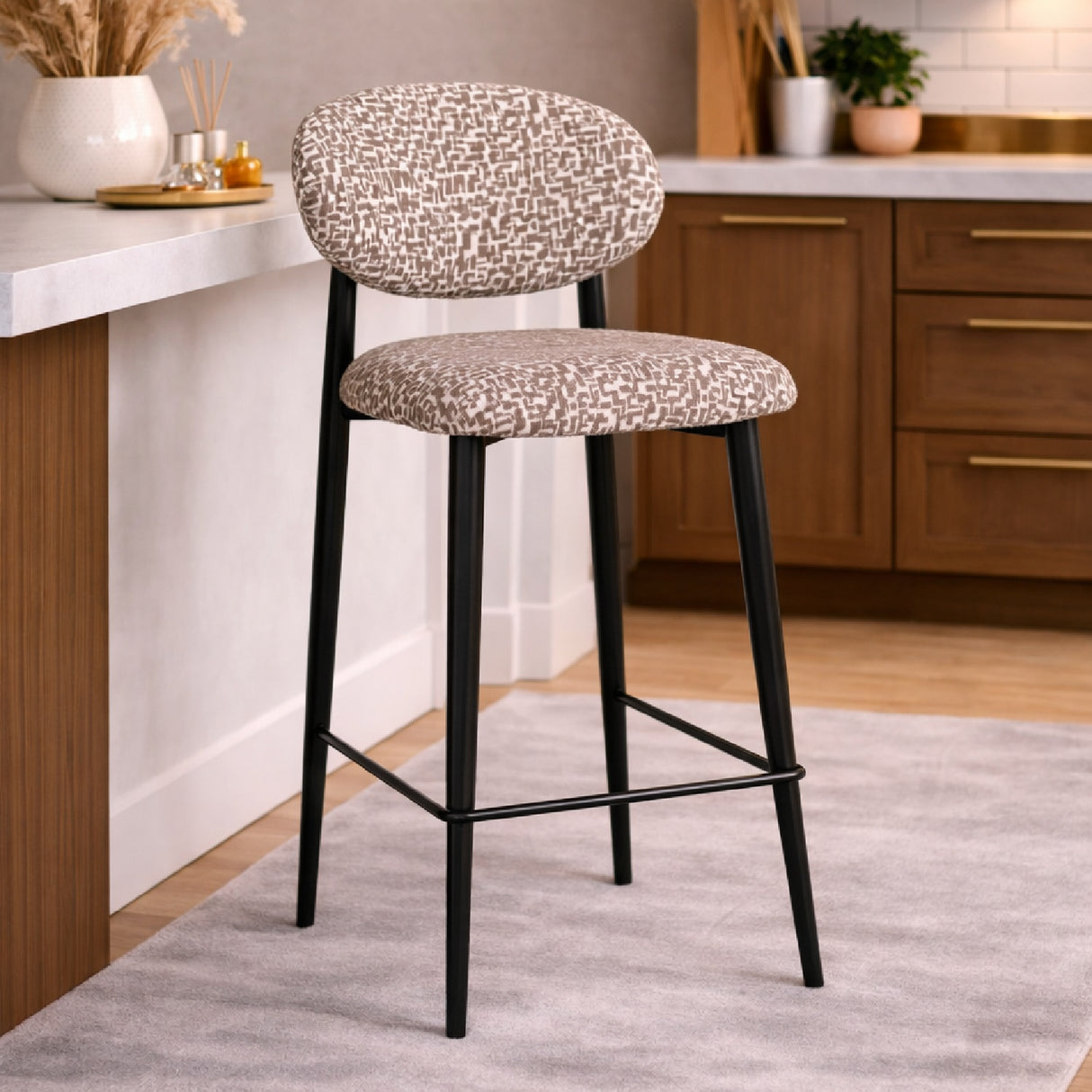 Upholstered Bar Stool | Oroa.com
