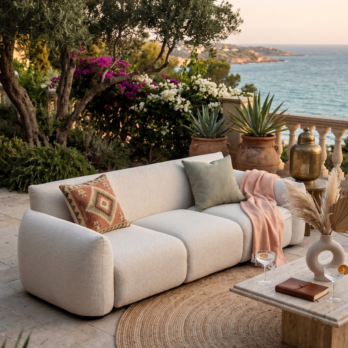 Minimalist Outdoor Sofa | Oroa.com