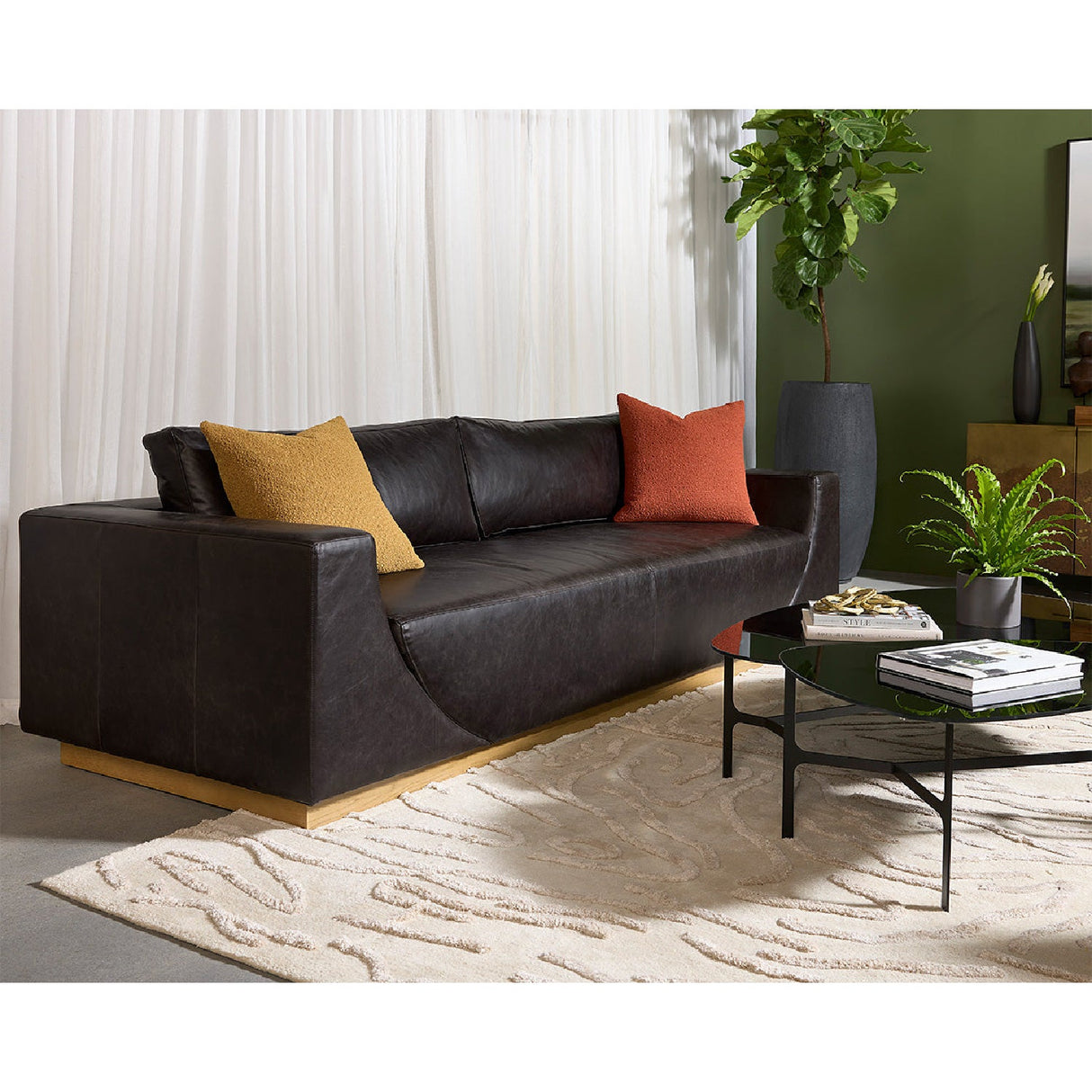 Modern European furniture - Italian Leather Sofa - www.oroa.com
