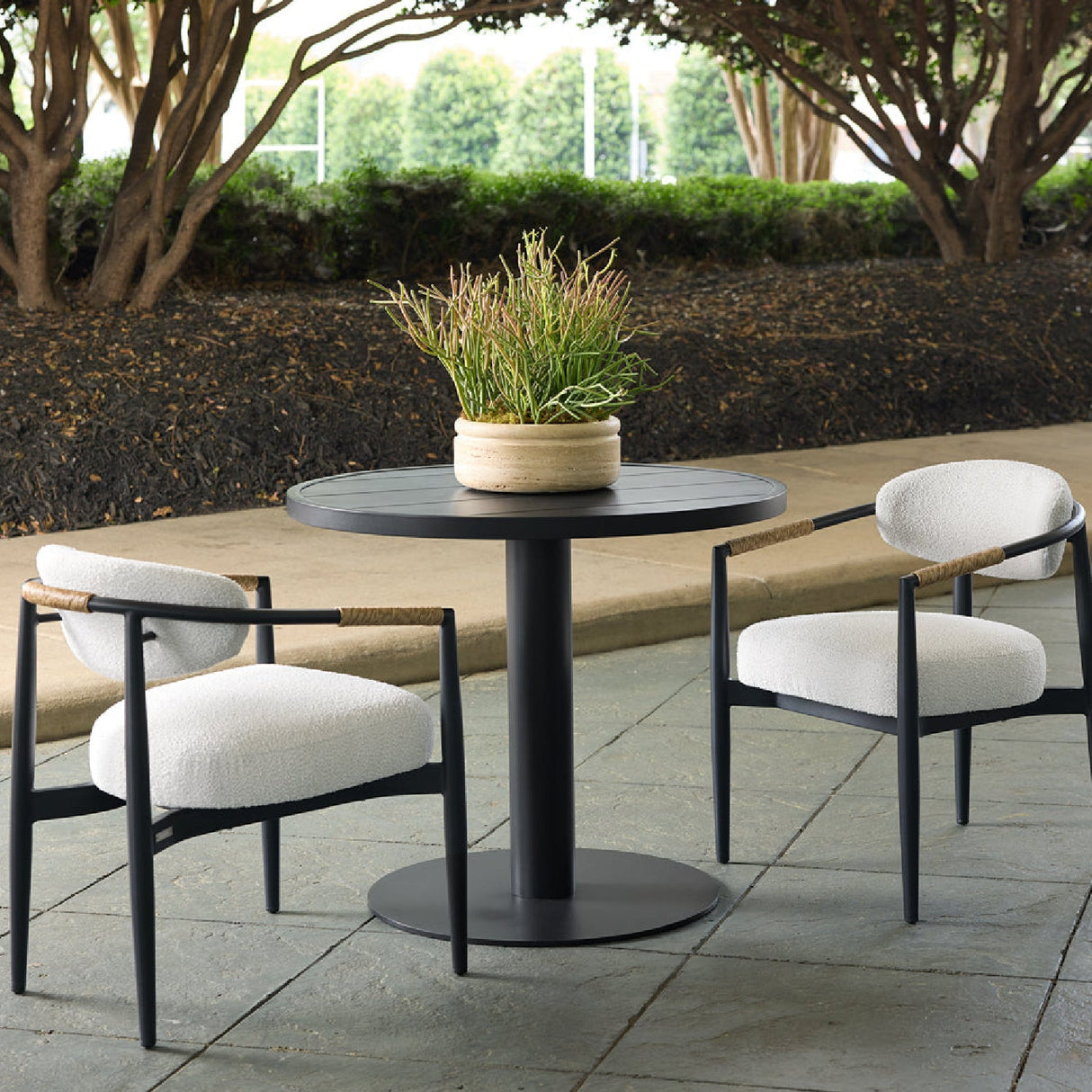Sleek Indoor/Outdoor Dining Armchair | Splendido Marita