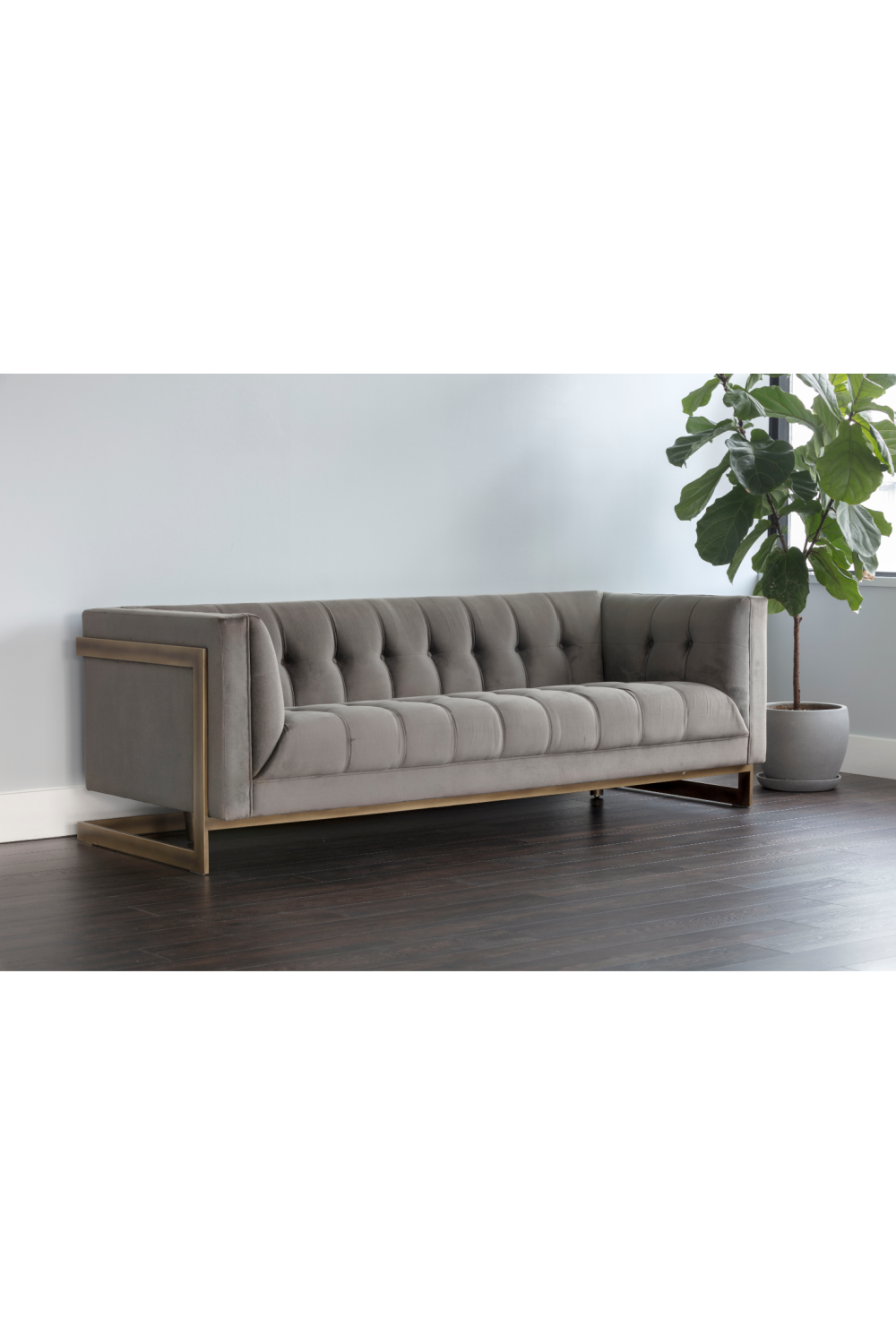 Button Tufted Sofa | Splendido Ekon | Oroa.com
