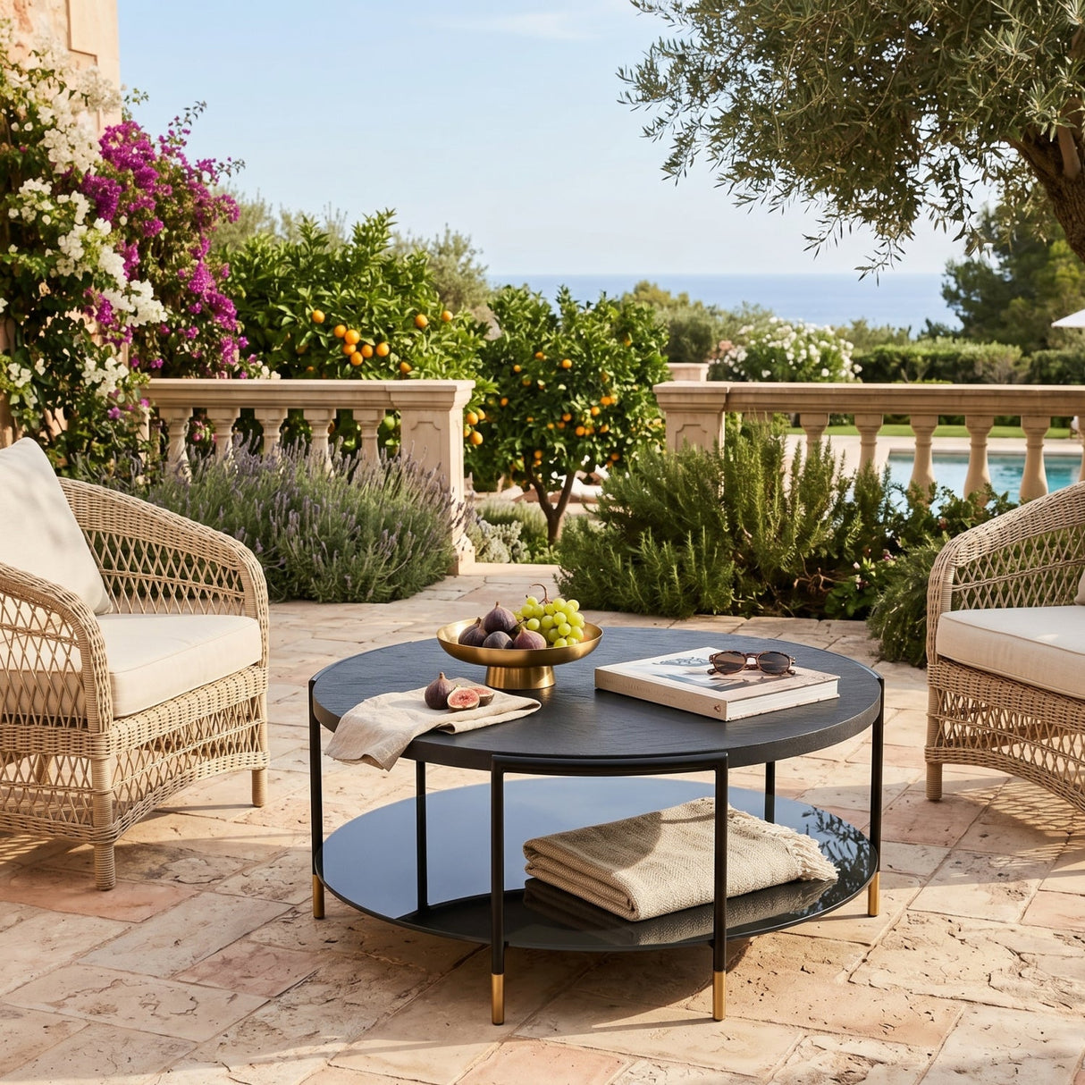 Black Round Indoor/Outdoor Coffee Table | Splendido Zuma