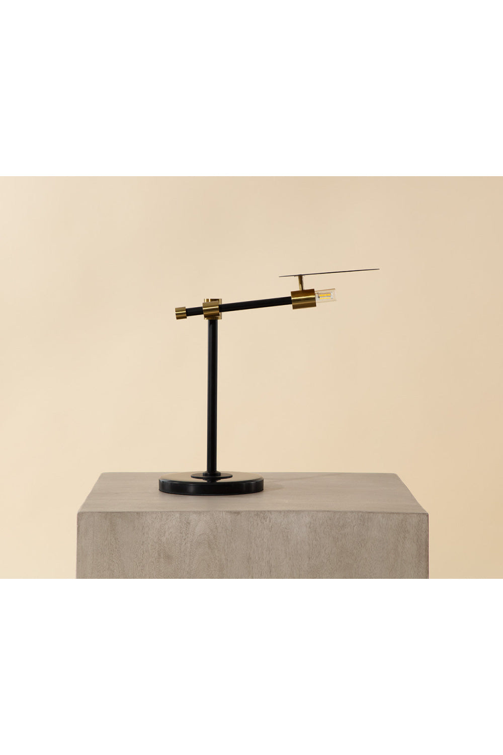 Modern European furniture - Black Disc Table Lamp - www.oroa.com