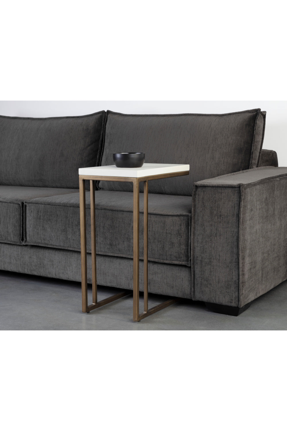 Minimalist Round Concrete Indoor/Outdoor End Table by Splendido Sawyer Side Table, alternate view 9