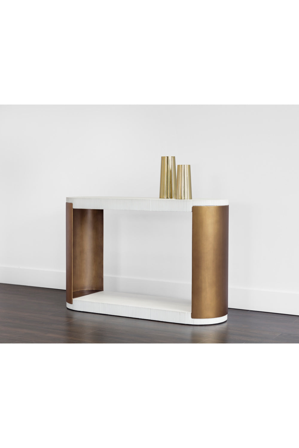 White Concrete Console Table by Splendido Cavette, alternate view 8