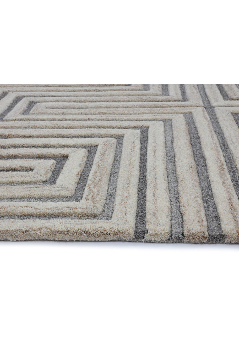 Hand-Tufted Beige Area Rug by Splendido Oslow, alternate view 4