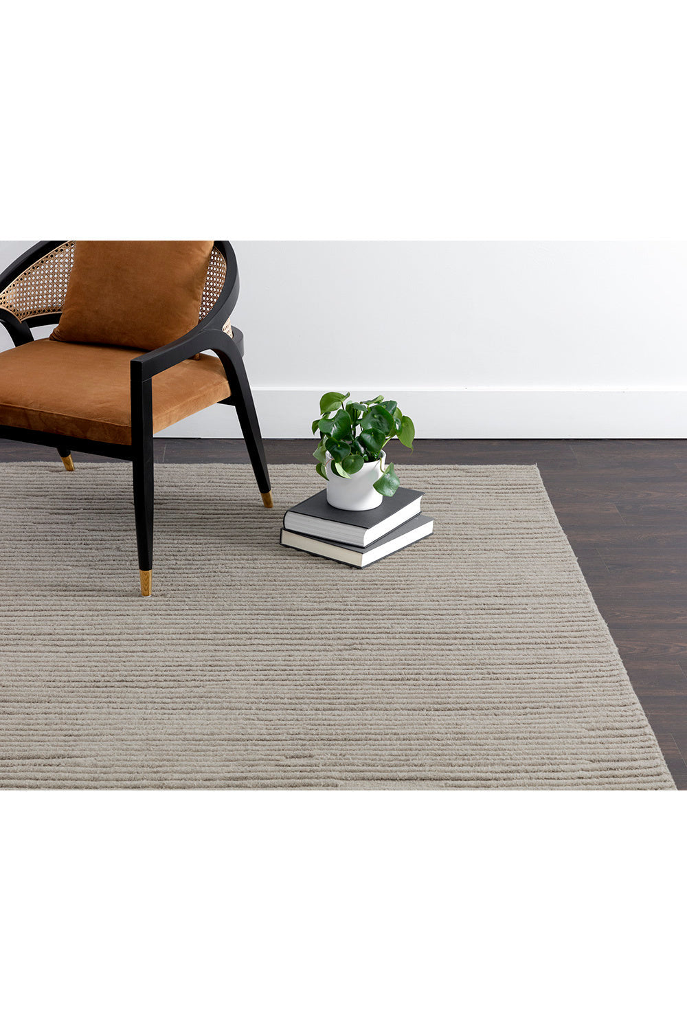 Hand-woven Wool Area Rug by Splendido Deva, alternate view 59