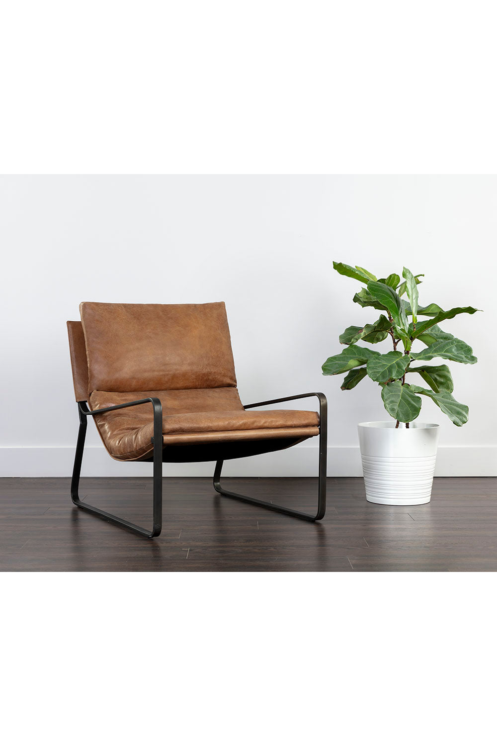 Scooped Leather Lounge Chair by Splendido Zancor Accent Chair, alternate view 15