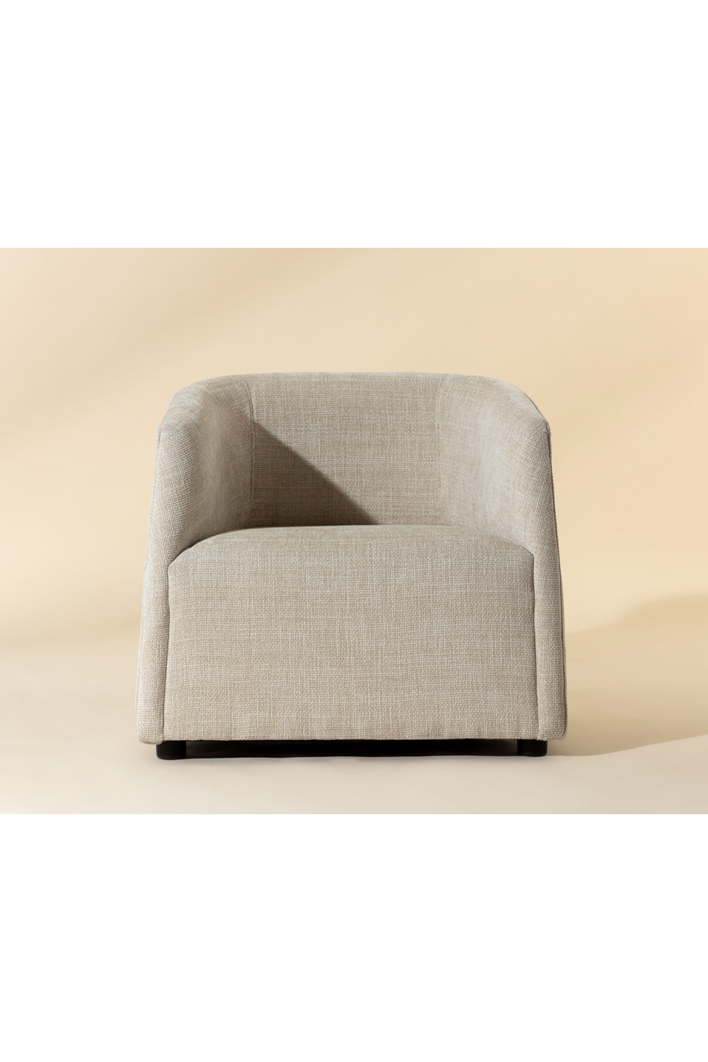 Modern European furniture - Curved Back Lounge Chair - www.oroa.com