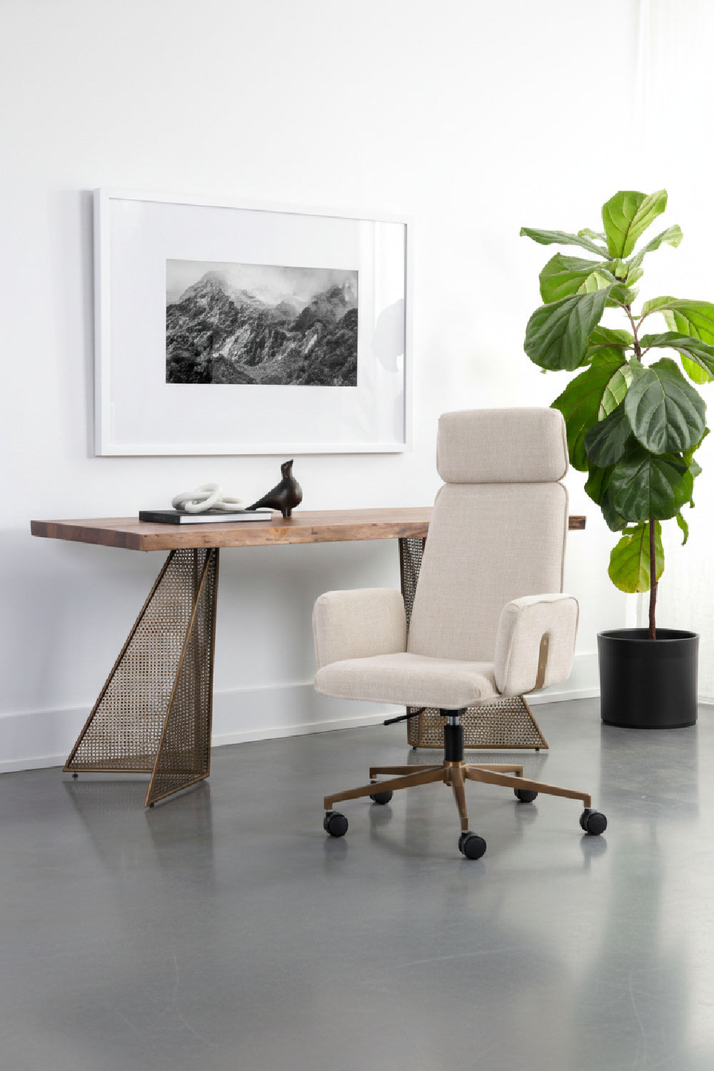 Curved Upholstered Office Chair by Splendido Kalev, alternate view 2