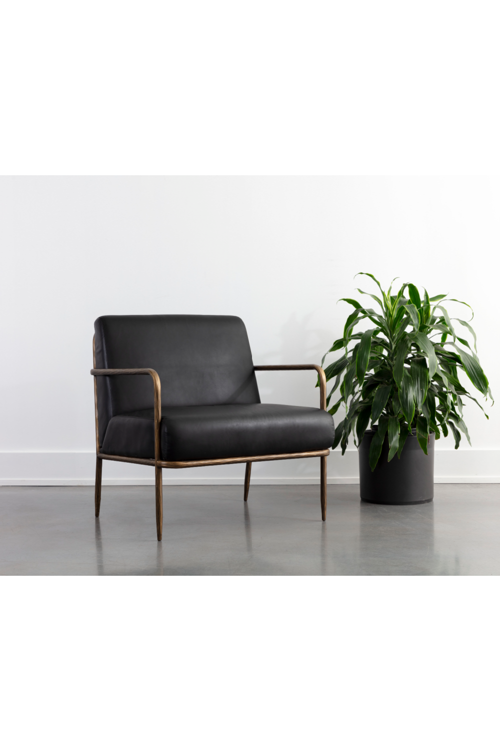 Hammered Brass Leather Lounge Chair by Splendido Lathan Accent Chair, alternate view 24