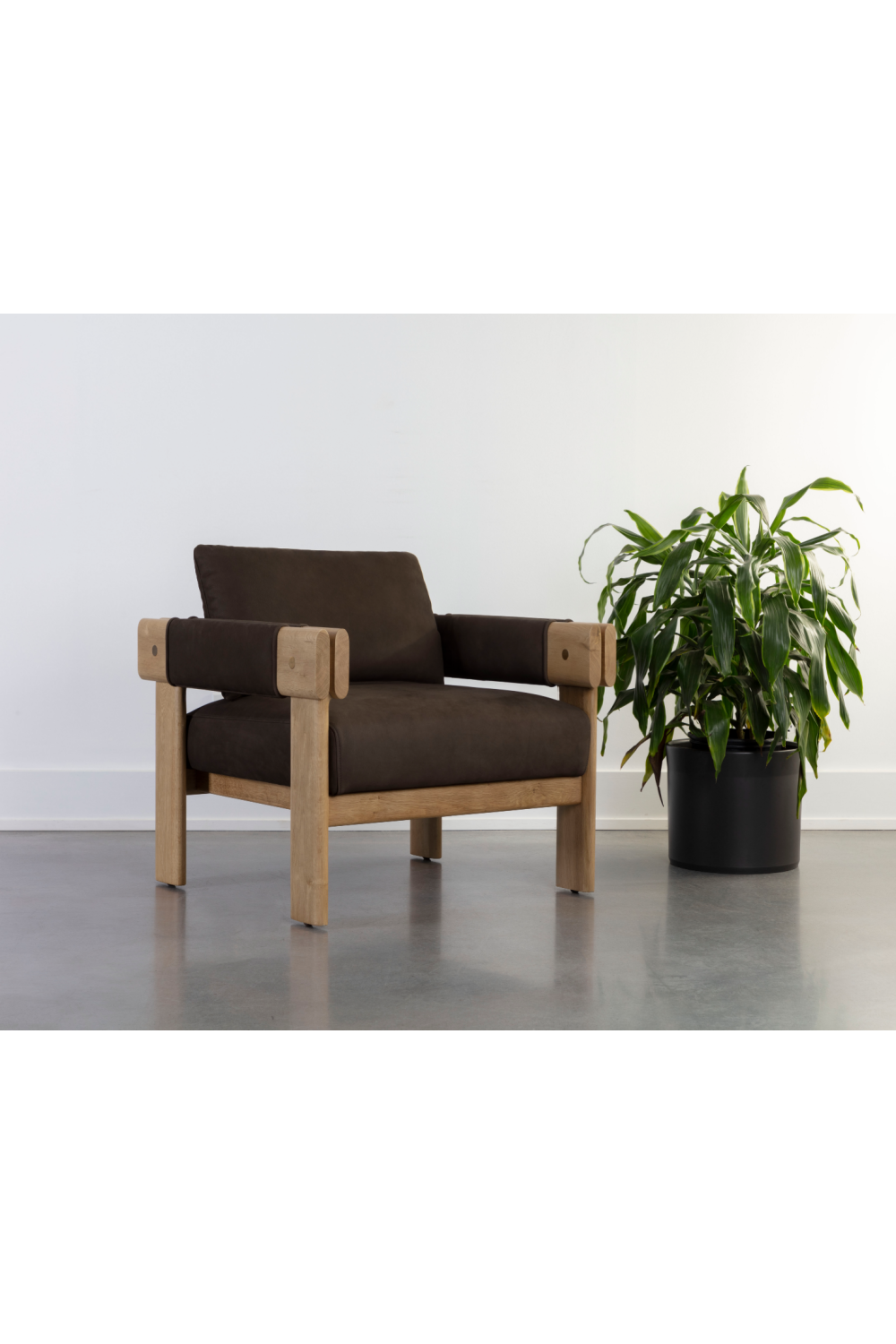 Oak Framed Leather Lounge Chair by Splendido Carmichael Accent Chair, alternate view 27