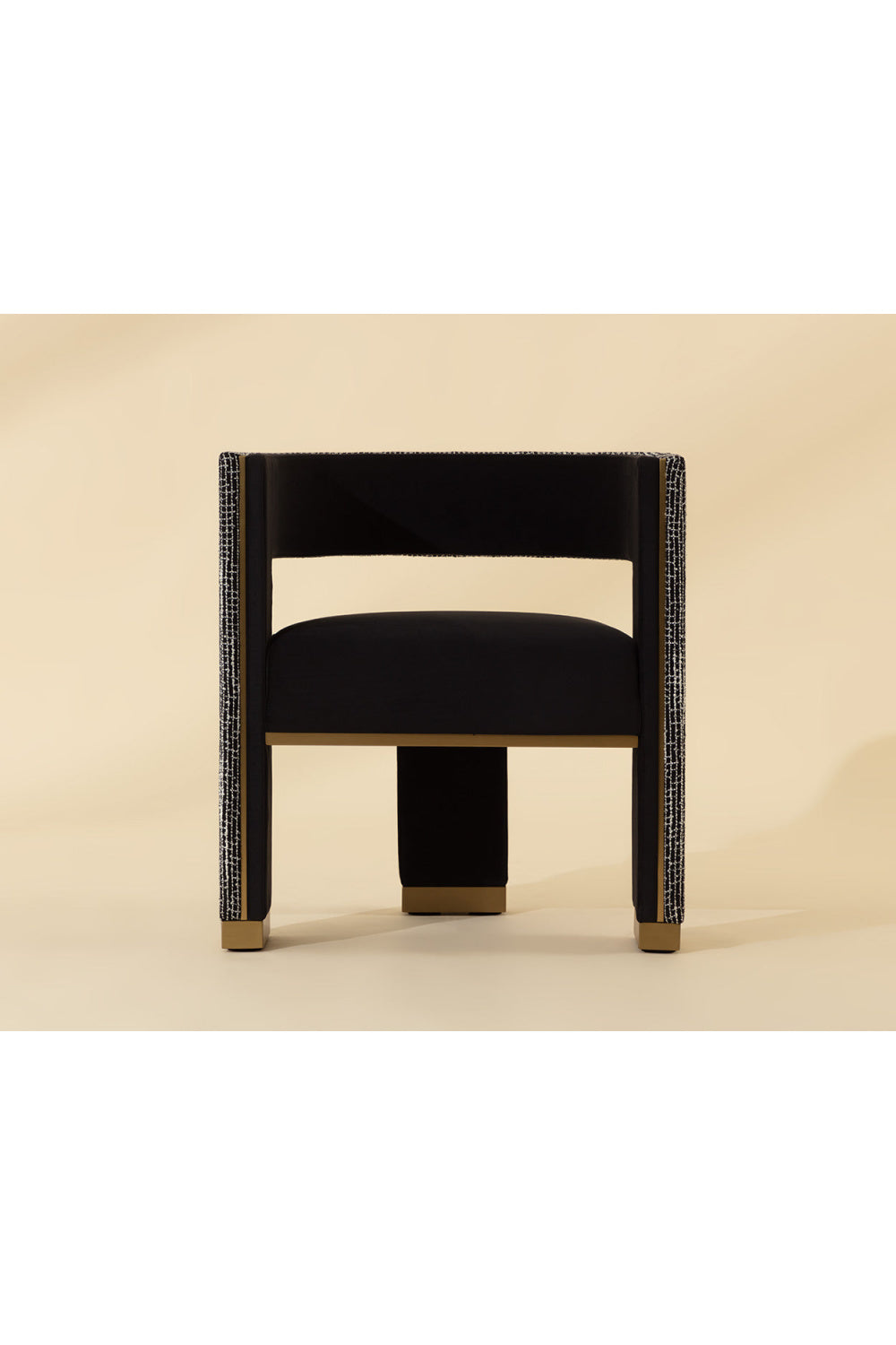 Modern European furniture - Curved 3-Legged Dining Chair - www.oroa.com