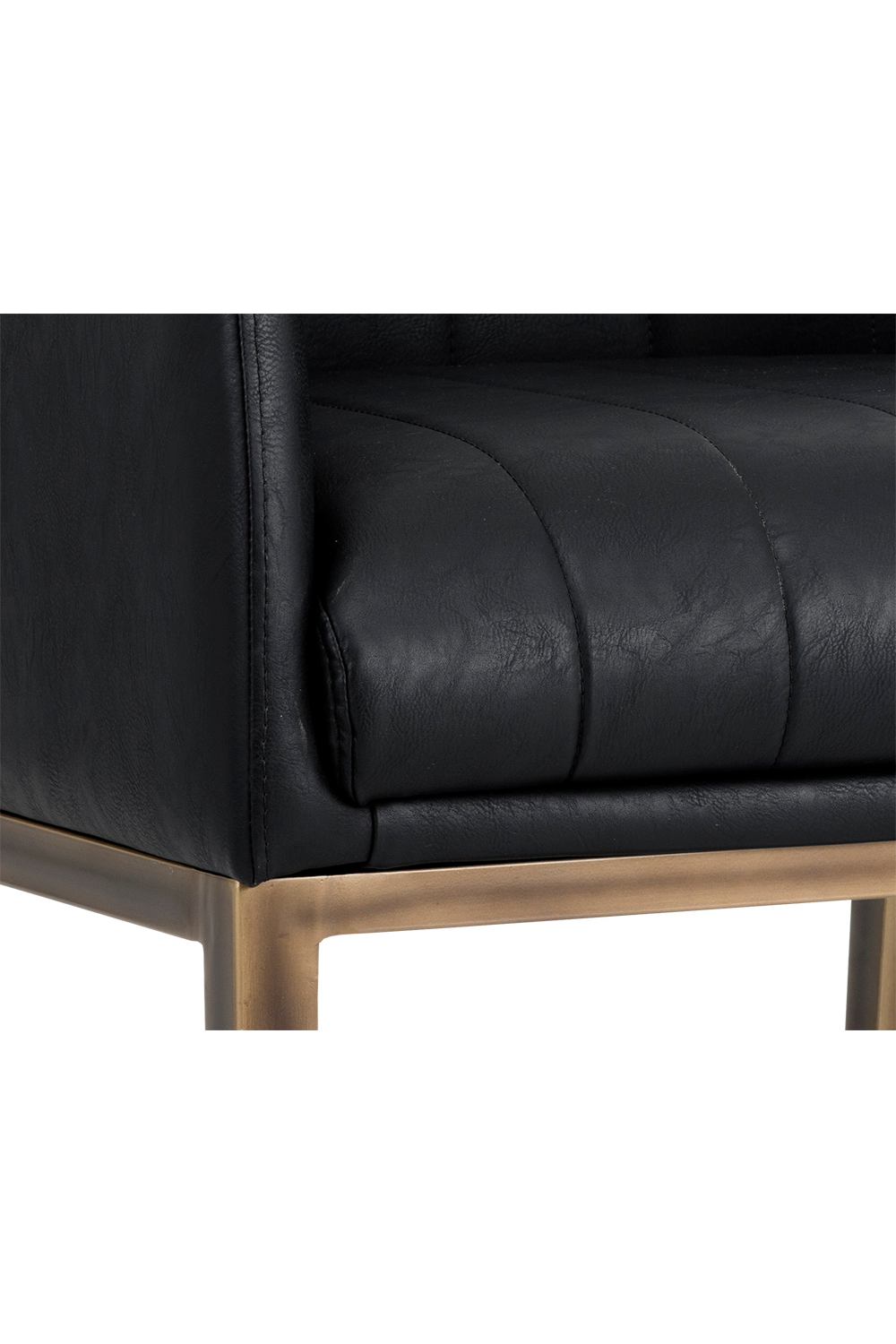 Black Leather Channeled Lounge Chair | Splendido Wolfe | Oroa.com