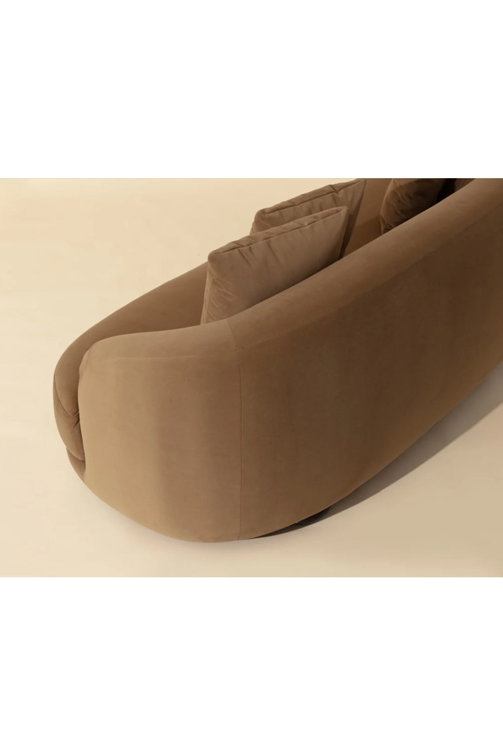 Minimalist Rounded-Back Sofa by Splendido Valentina, alternate view 9