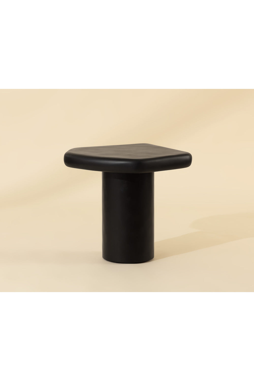 Black Organic-Shaped Indoor/Outdoor End Table | Splendido Detti | Oroa.com