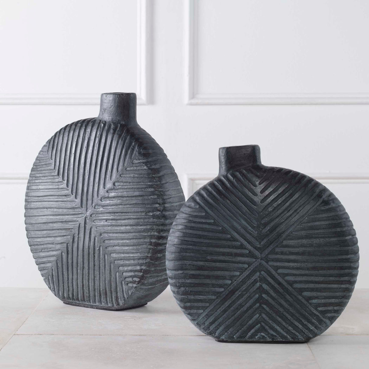 Modern European furniture - Black Carved Vases (2) - www.oroa.com