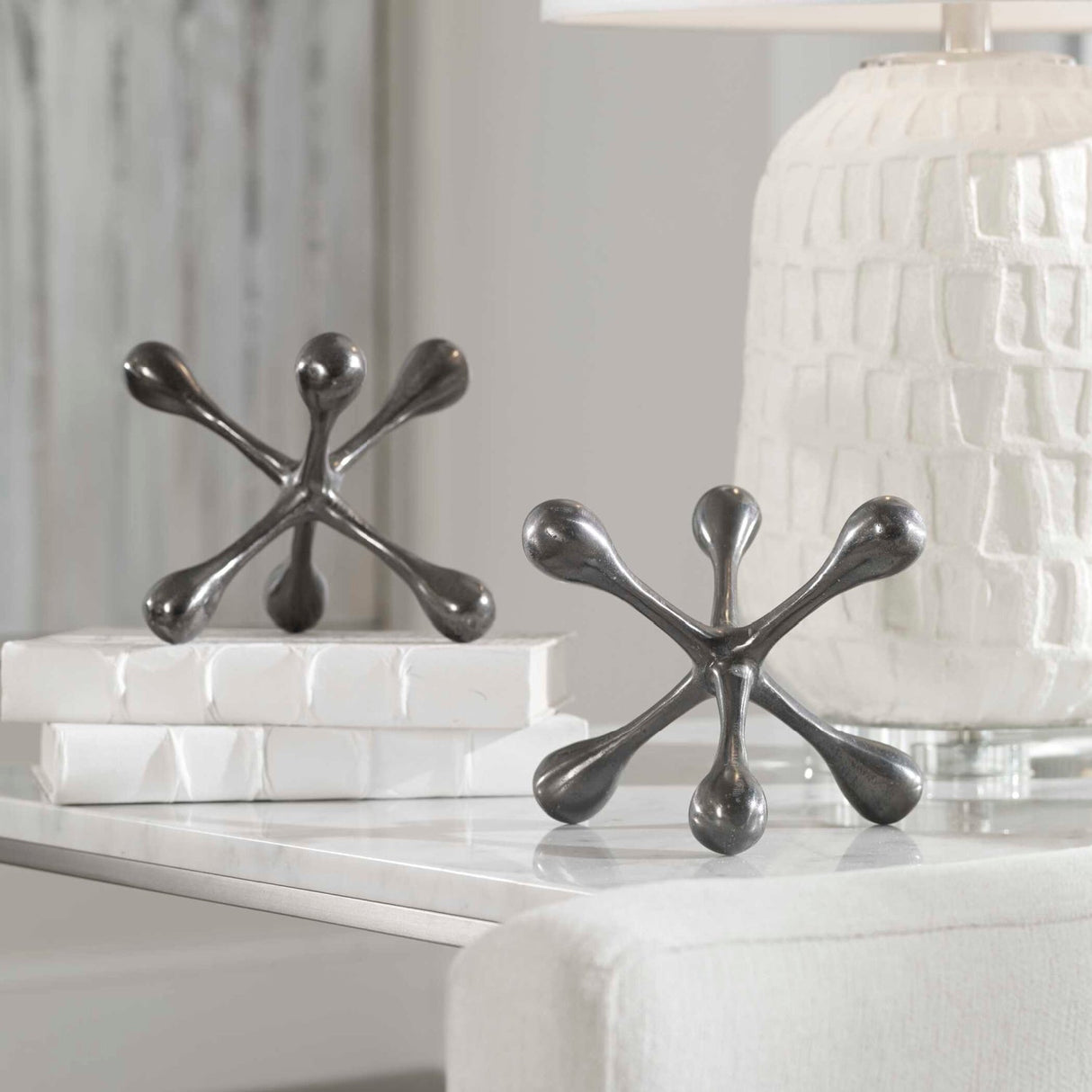 Modern European furniture - Cast Aluminum Decorative Objects (2) - www.oroa.com