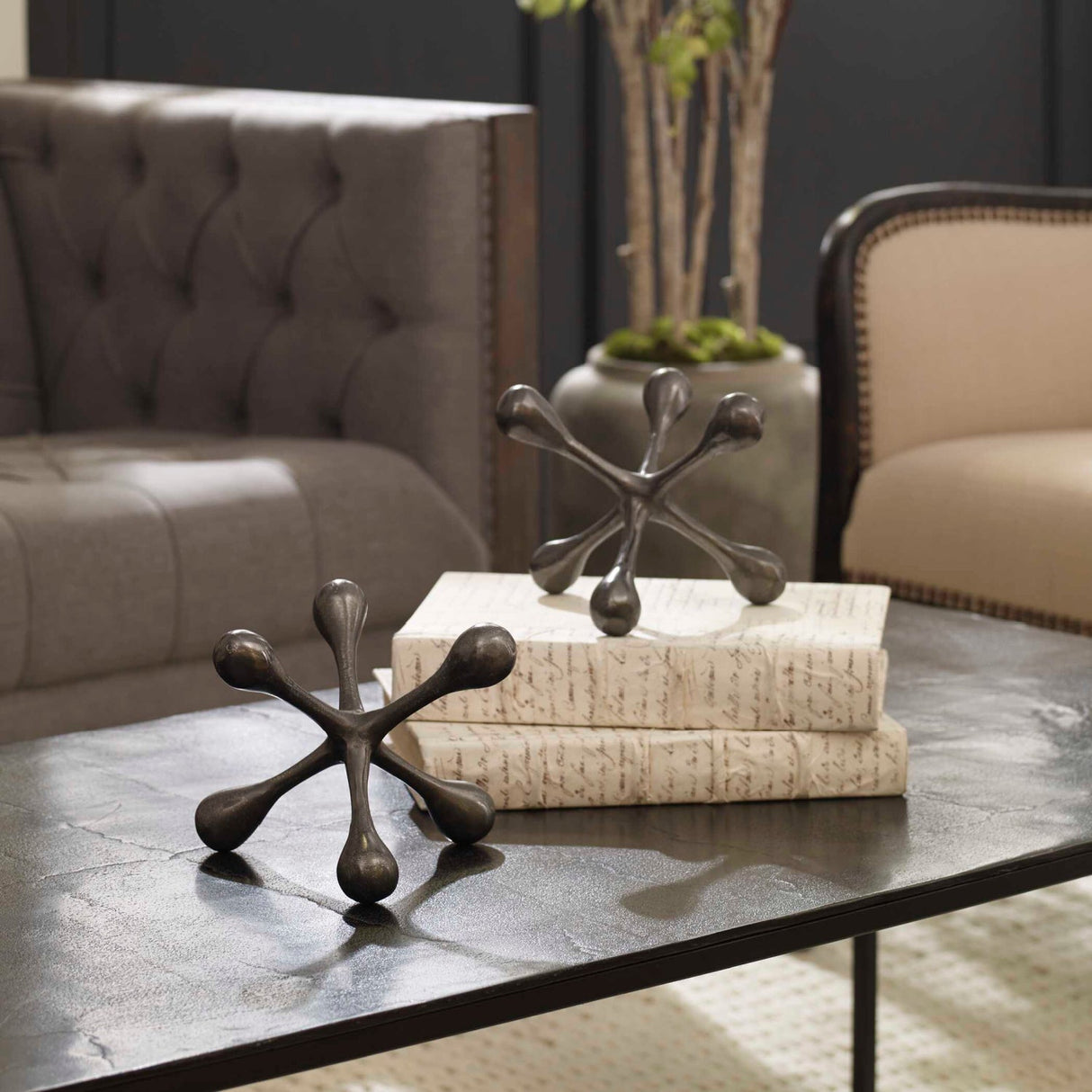 Modern European furniture - Cast Aluminum Decorative Objects (2) - www.oroa.com