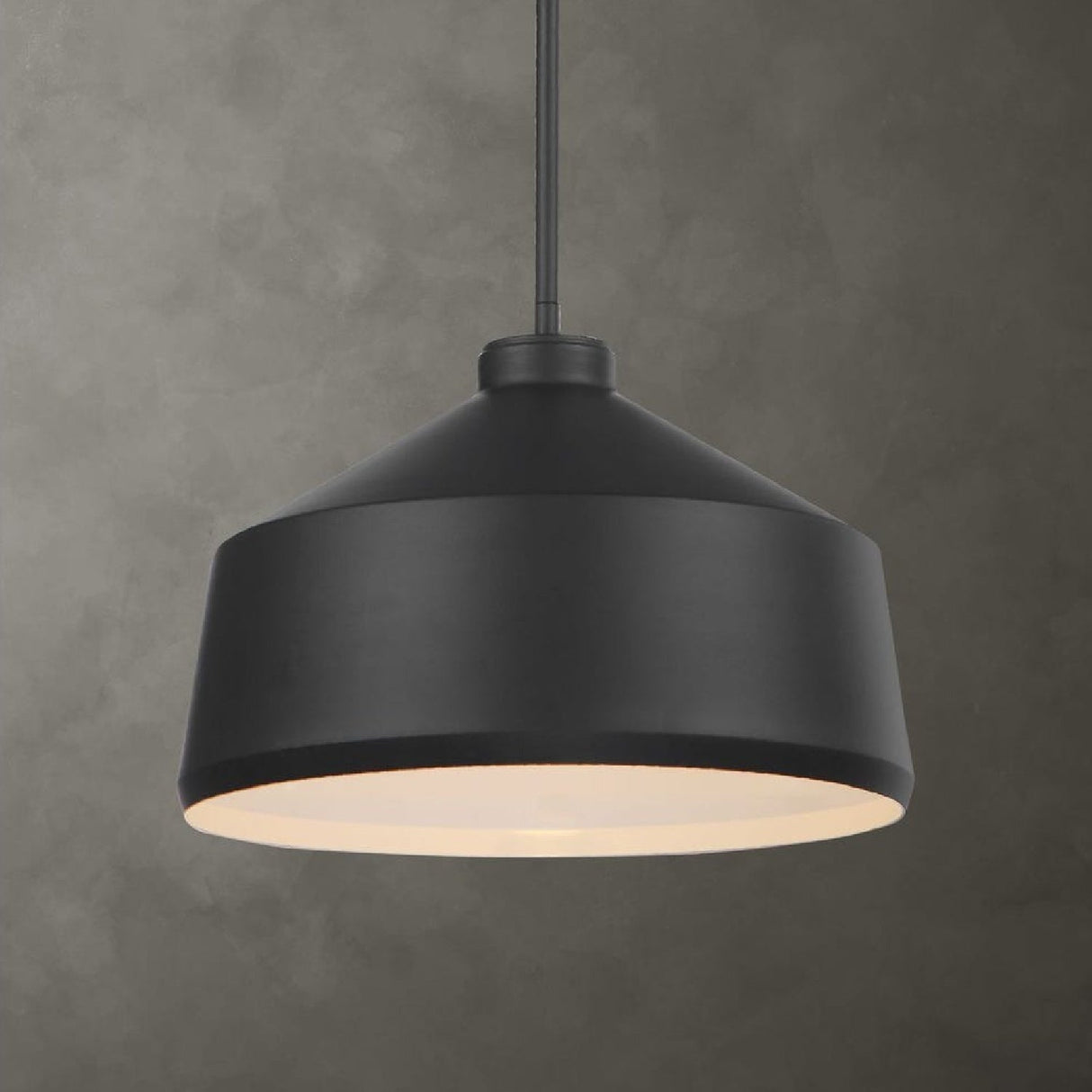 Modern European furniture - Black Metal Pendant Lamp - www.oroa.com