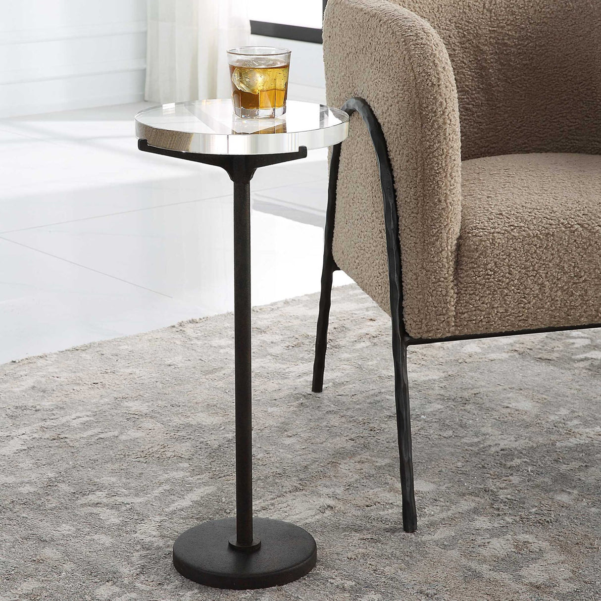 Modern European furniture - Round Crystal Accent Table - www.oroa.com