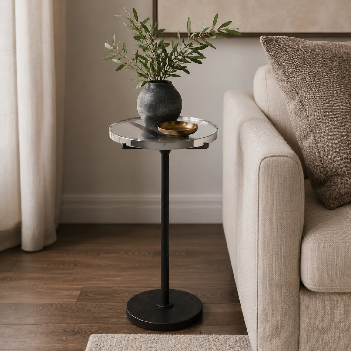 Modern European furniture - Round Crystal Accent Table - www.oroa.com