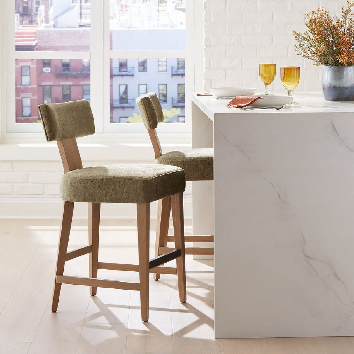 Modern European furniture - T-Shaped Back Counter Stool - www.oroa.com