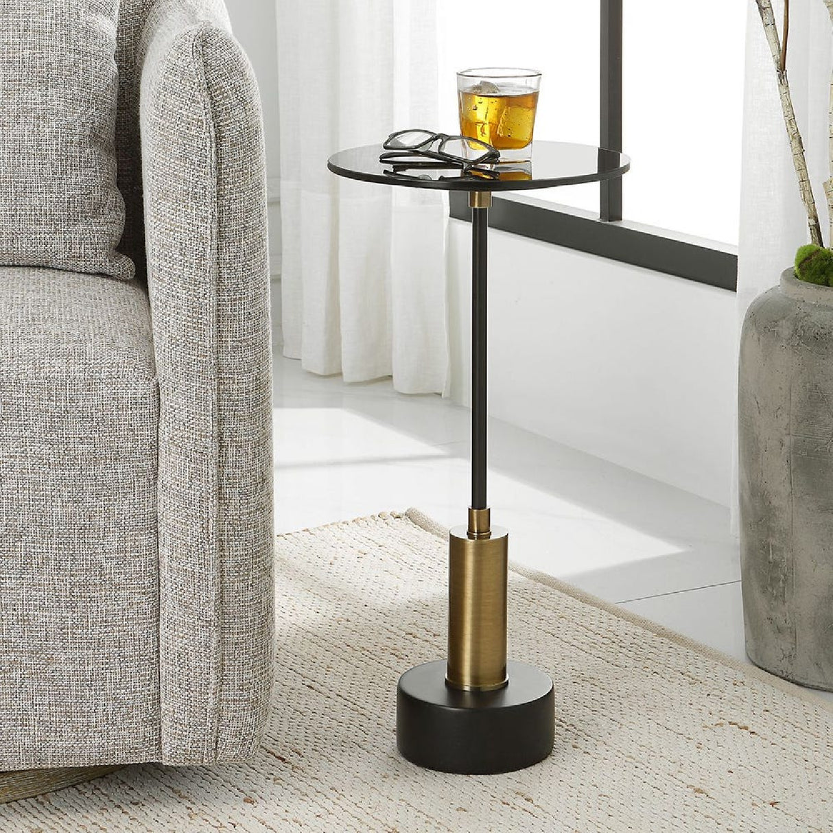 Black Glass Pedestal Accent Table | Oroa.com