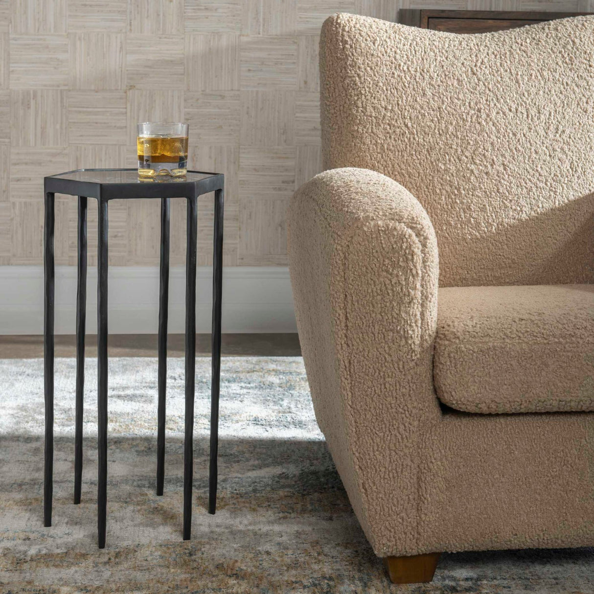 Modern European furniture - Black Hexagonal Accent Table - www.oroa.com