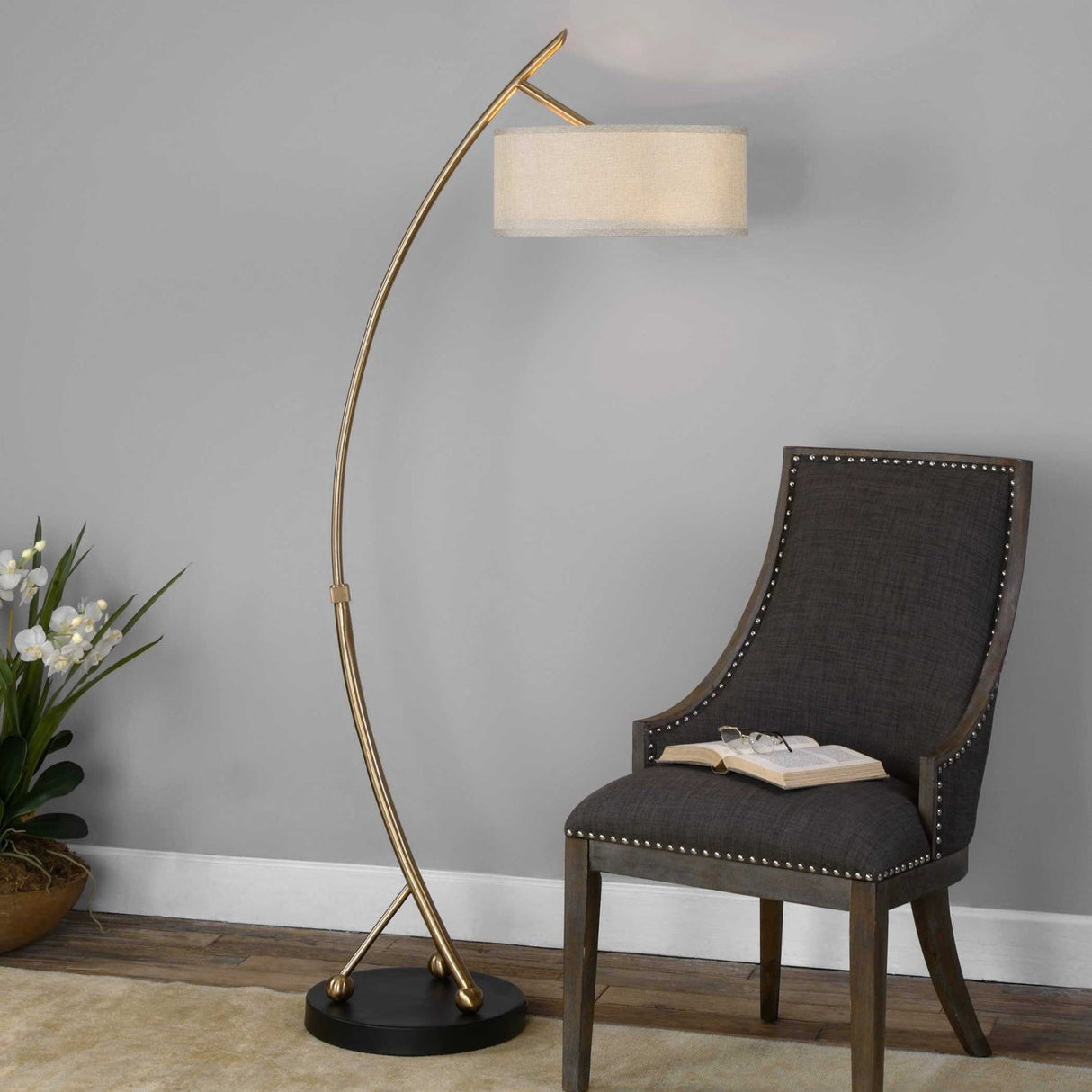 Modern European furniture - Curved Brass Floor Lamp - www.oroa.com