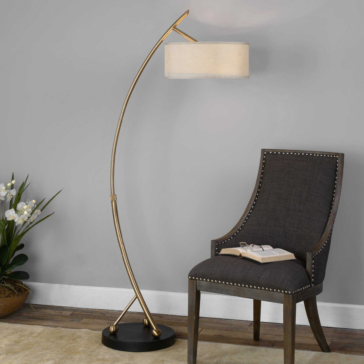 Modern European furniture - Curved Brass Floor Lamp - www.oroa.com