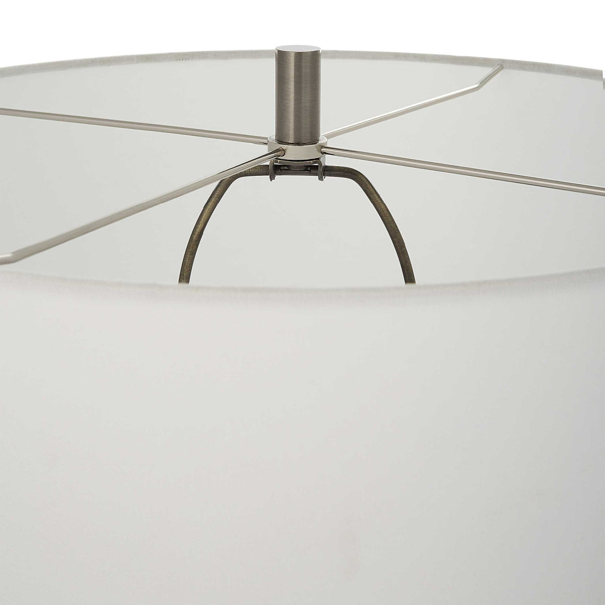 Textured Cast Iron Table Lamp | Oroa.com