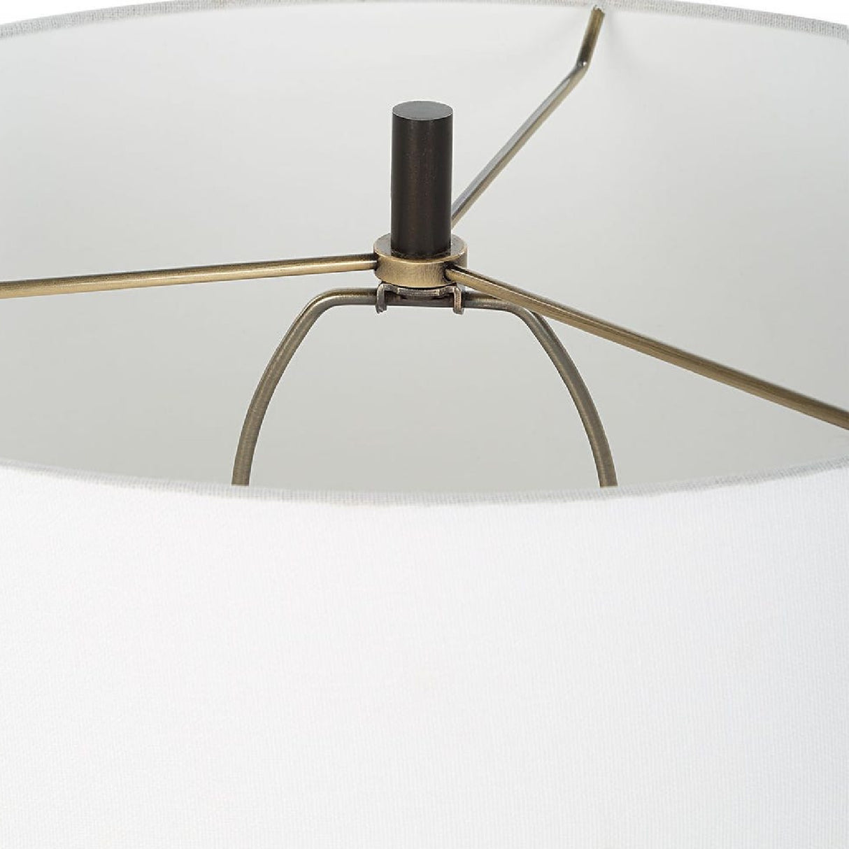 Modern European furniture - Ceramic White Table Lamp - www.oroa.com