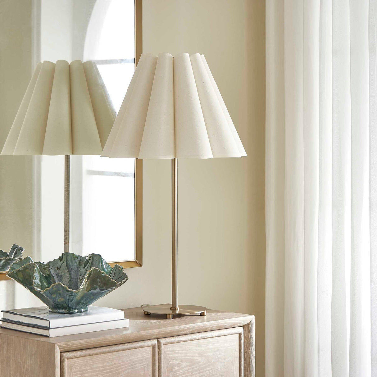 Modern European furniture - White Fluted Fabric Table Lamp - www.oroa.com