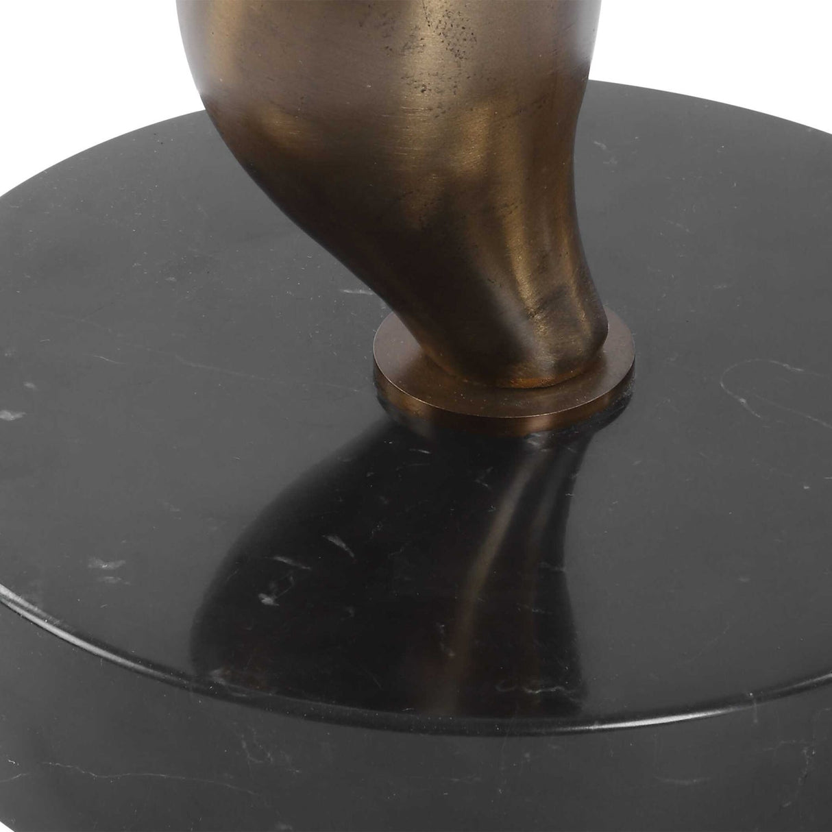 Modern European furniture - Crystal Round Drink Table - www.oroa.com