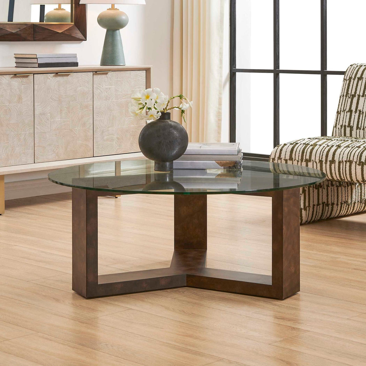 Modern European furniture - Round Tempered Glass Coffee Table - www.oroa.com