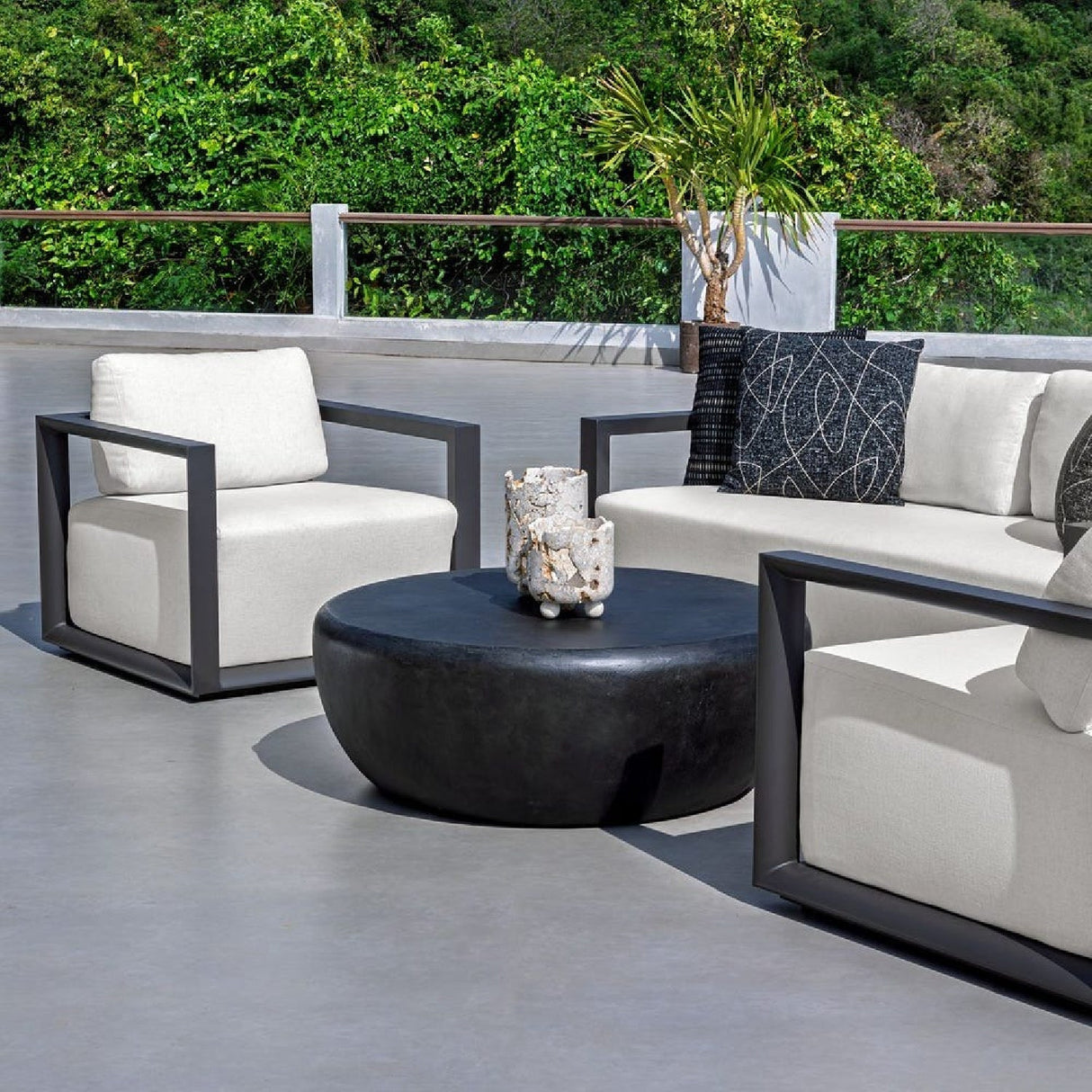 Modern European furniture - White Cushioned Outdoor Lounge Chair - www.oroa.com