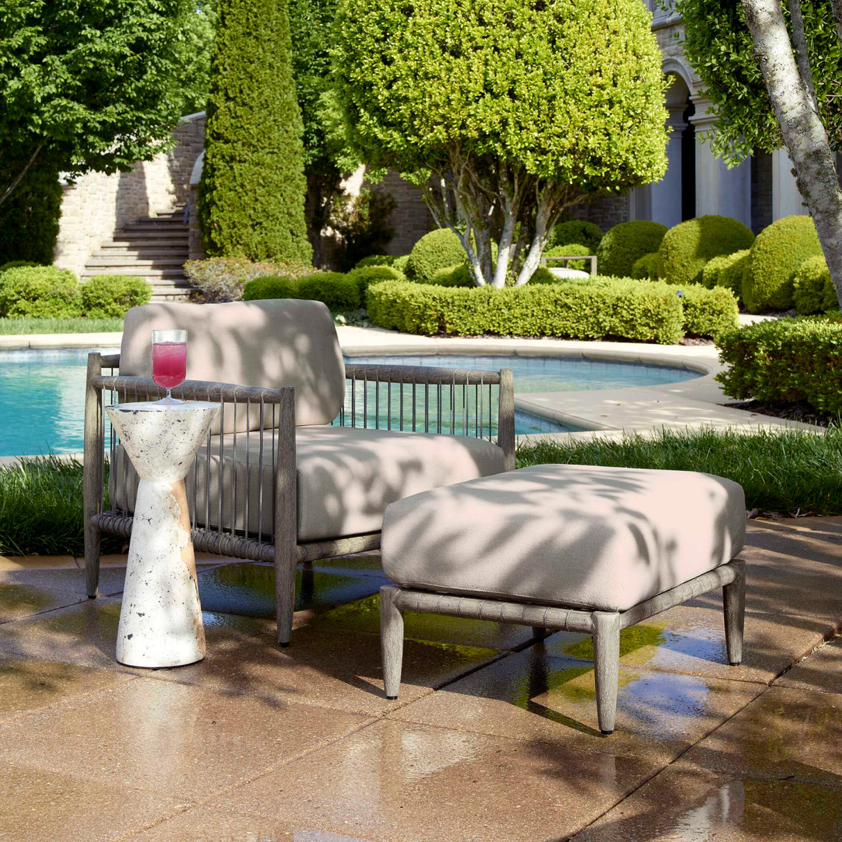 White Cushioned Outdoor Ottoman | Oroa.com