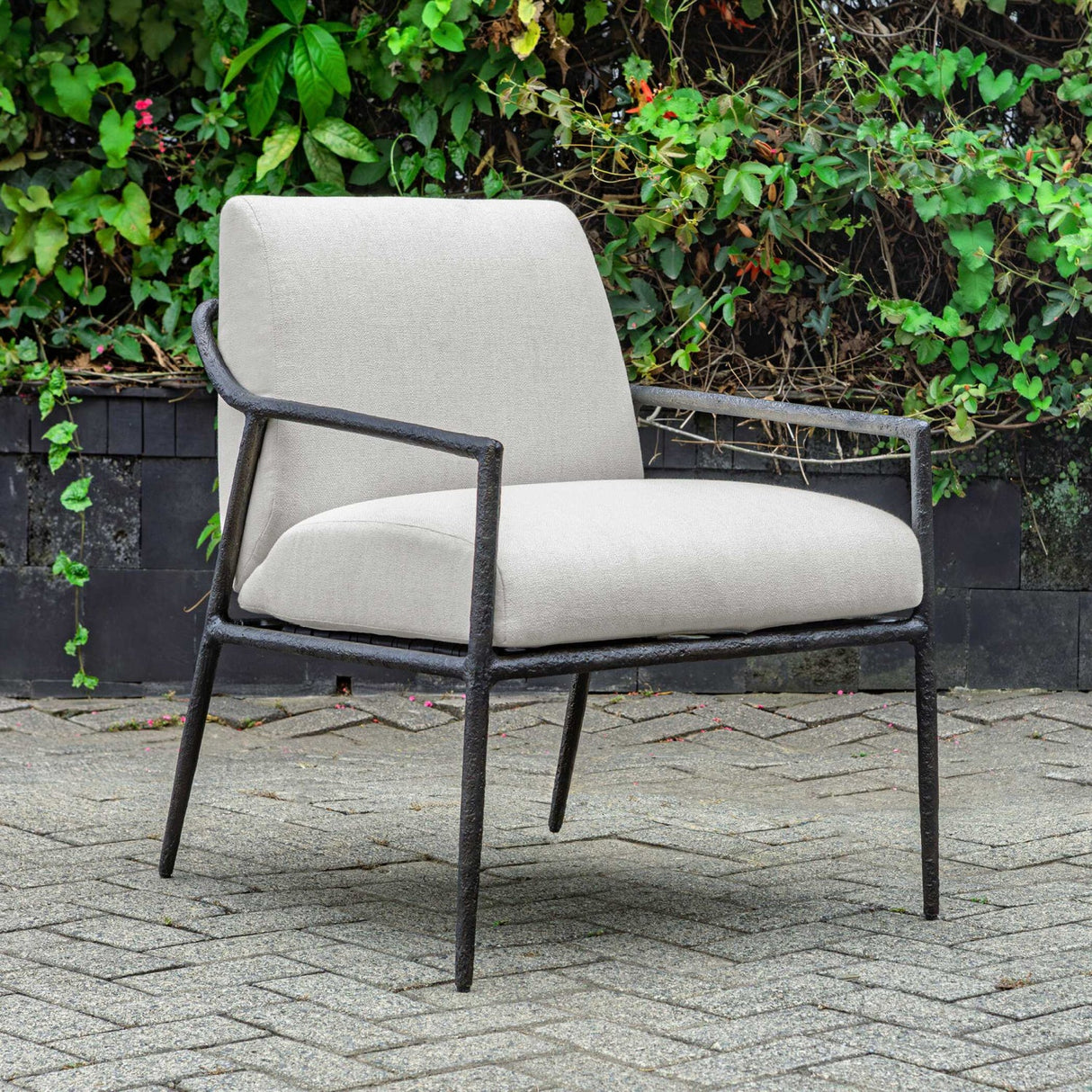 Modern European furniture - White Cushioned Outdoor Lounge Chair - www.oroa.com