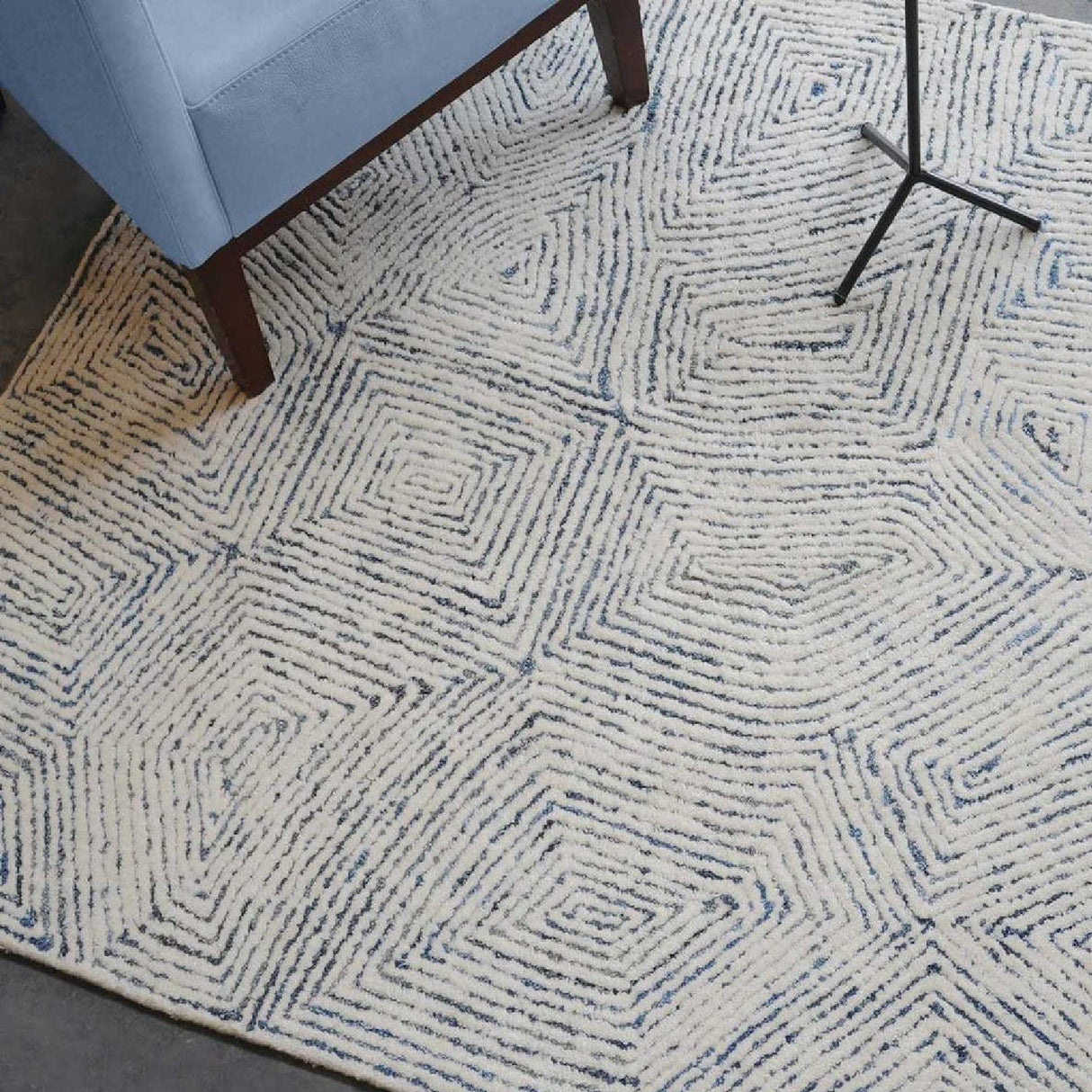 Hand-Tufted Wool & Denim Rug – Maze – alternate view 5